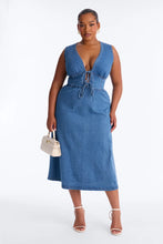 Load image into Gallery viewer, Rory Pleated Denim Midi Dress- Medium Wash| Medium
