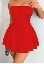 Load image into Gallery viewer, Women&#39;s Solid Color Strapless Dress (XS)
