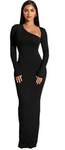 Load image into Gallery viewer, Women&#39;s Black Long Sleeved Maxi Party Dress (Large)
