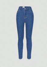 Load image into Gallery viewer, Girls' Comfortable &amp; Stylish Medium Wash Blue Jeans (16Y)
