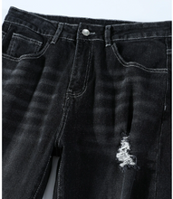 Load image into Gallery viewer, Manfinity LEGND Men Cotton Bleach Wash Ripped Frayed Jeans
