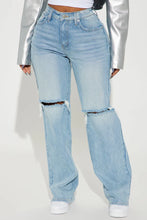 Load image into Gallery viewer, FashionNova Playing Games Ripped Straight Leg Jeans (13) Medium Wash
